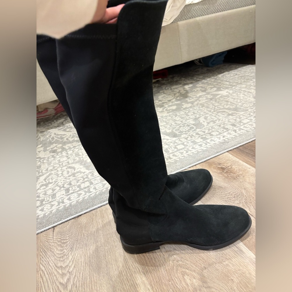 La CANADIENNE Black suede Boots - Picture 5 of 15